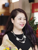 Bà: Nguyễn Thị Mai Hương
