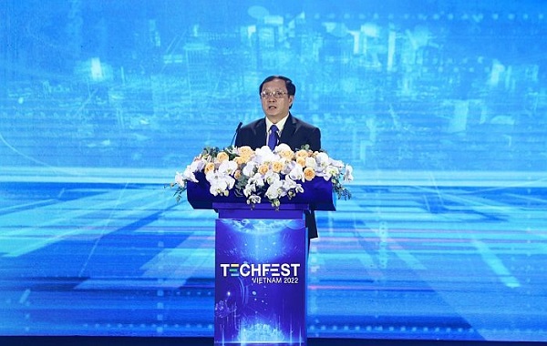 Bộ trưởng Bộ KH&CN Huỳnh Thành Đạt phát biểu tại chương trình “Dấu ấn Techfest VietNam 2022”.