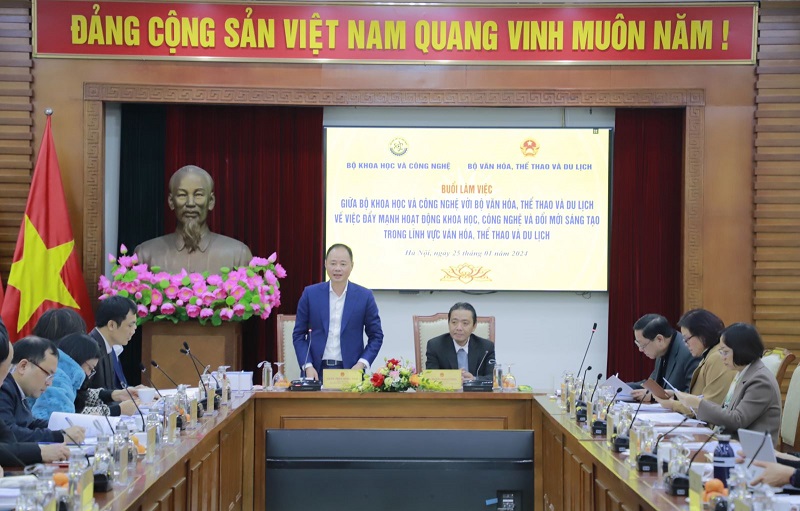 Thứ trưởng Trần Hồng Thái cho rằng, cần xây dựng Chương trình quốc gia về công nghiệp văn hóa trong thời gian tới.