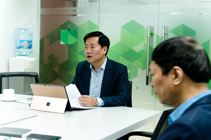 TS. Nguyễn Hoàng Linh chủ trì phiên họp