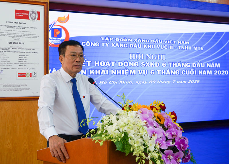 Chủ tịch Petrolimex Sài Gòn Nguyễn Văn Cảnh phát biểu tại hội nghị sơ kết hoạt động sản xuất kinh doanh 6 tháng đầu năm 2020