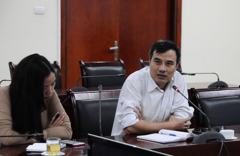 Ông Nguyễn Ngọc Châm (bên phải ảnh) - Phó Giám đốc Trung tâm Tiêu chuẩn Đo lường Chất lượng 1 - Ủy viên BTV