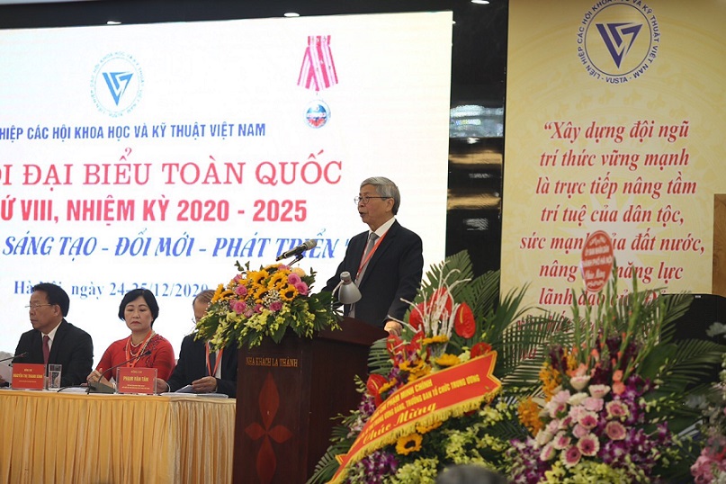 GS.VSKH Đặng Vũ Minh phát biểu tại Đại hội.