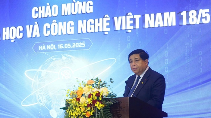 Phó Thủ tướng Chính phủ Nguyễn Chí Dũng phát biểu chỉ đạo tại sự kiện.
