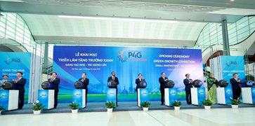 Khai mạc Triển lãm về Tăng trưởng xanh: 